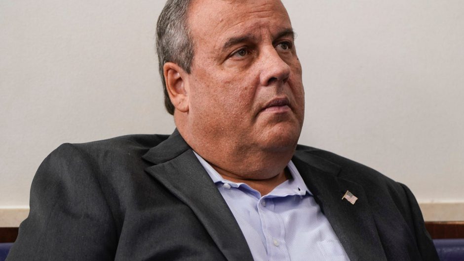 Former New Jersey Gov. Chris Christie, who was hospitalized for COVID-19, said he was ‘wrong’ not to wear a mask at the White House