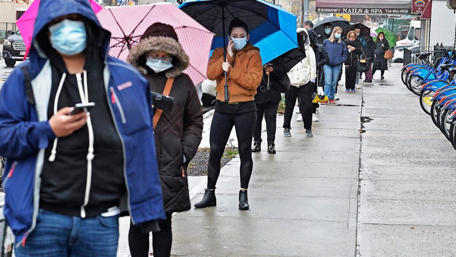 Long lines form at COVID-19 testing sites as cases spike in NYC