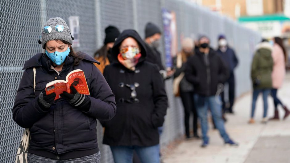 Wealthy New Yorkers are hiring people to stand in coronavirus testing lines for them
