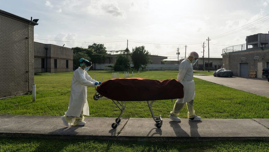 More than 200 incarcerated people and staff at Texas prisons and jails have died from coronavirus, report shows