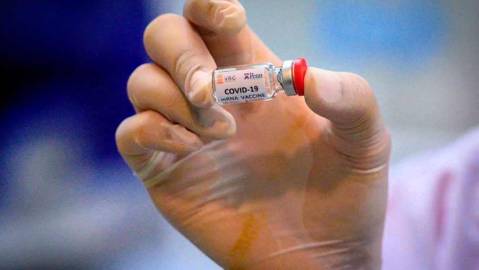 G20 leaders pledge to fairly distribute COVID-19 vaccine globally