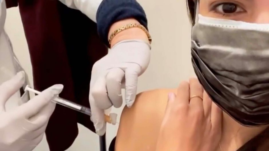 AOC records herself getting COVID-19 vaccine for Instagram