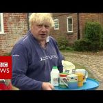 The former foreign secretary Boris Johnson offers tea instead of answers – BBC News